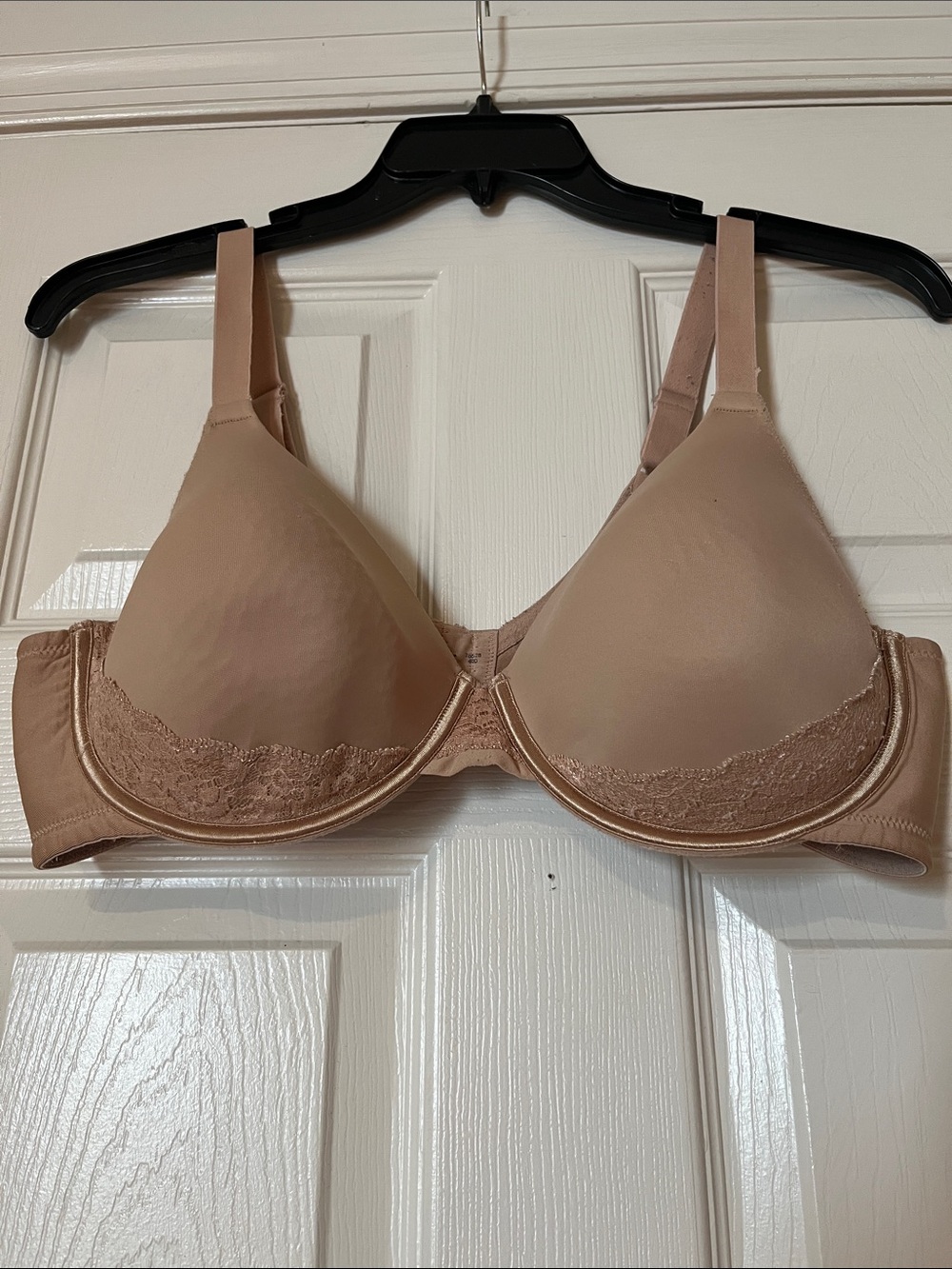Vanity Fair Nude Lace-Trim Underwire Bra